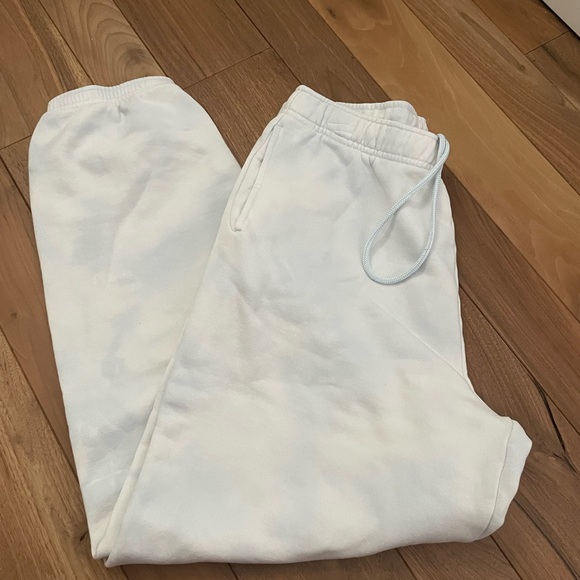 Aritzia cozy fleece sweatpants - Picture 1 of 2